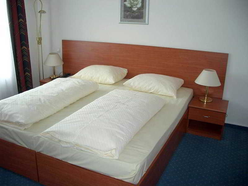 Hotel Sonata Baden-Baden Room photo